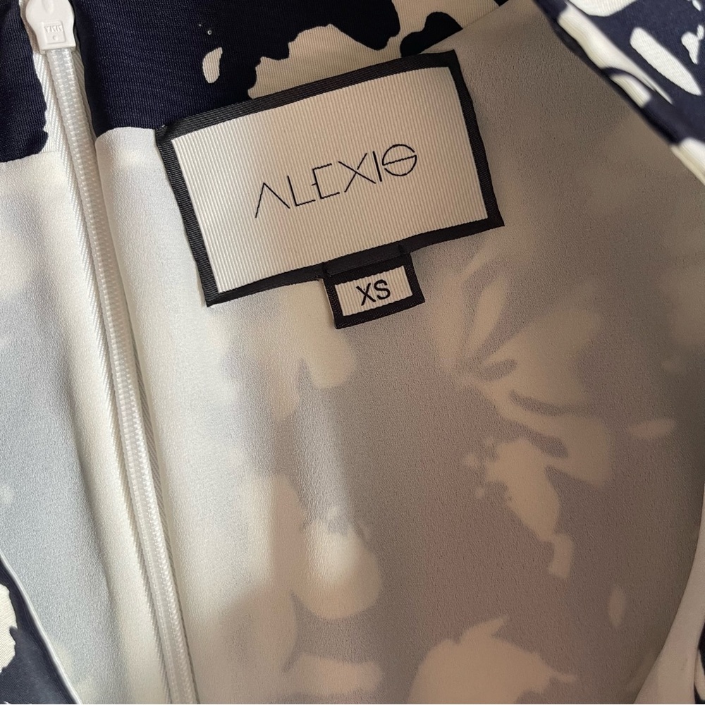 Alexis Sienna Floral Belted Peplum Blouse - Picture 4 of 5